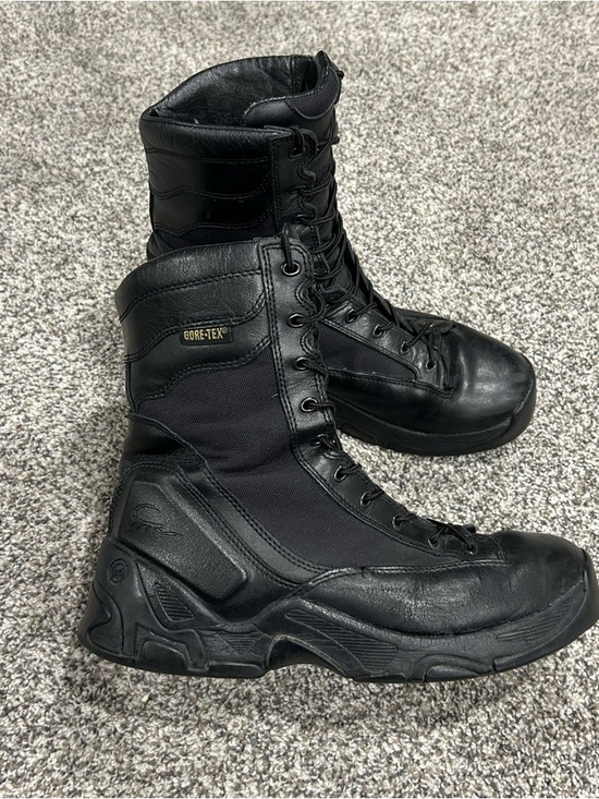 Danner 8\